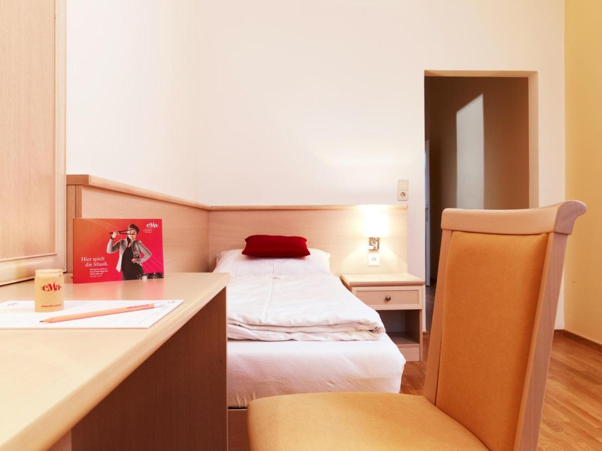 Cma Stift Ossiach Hotel Exterior photo